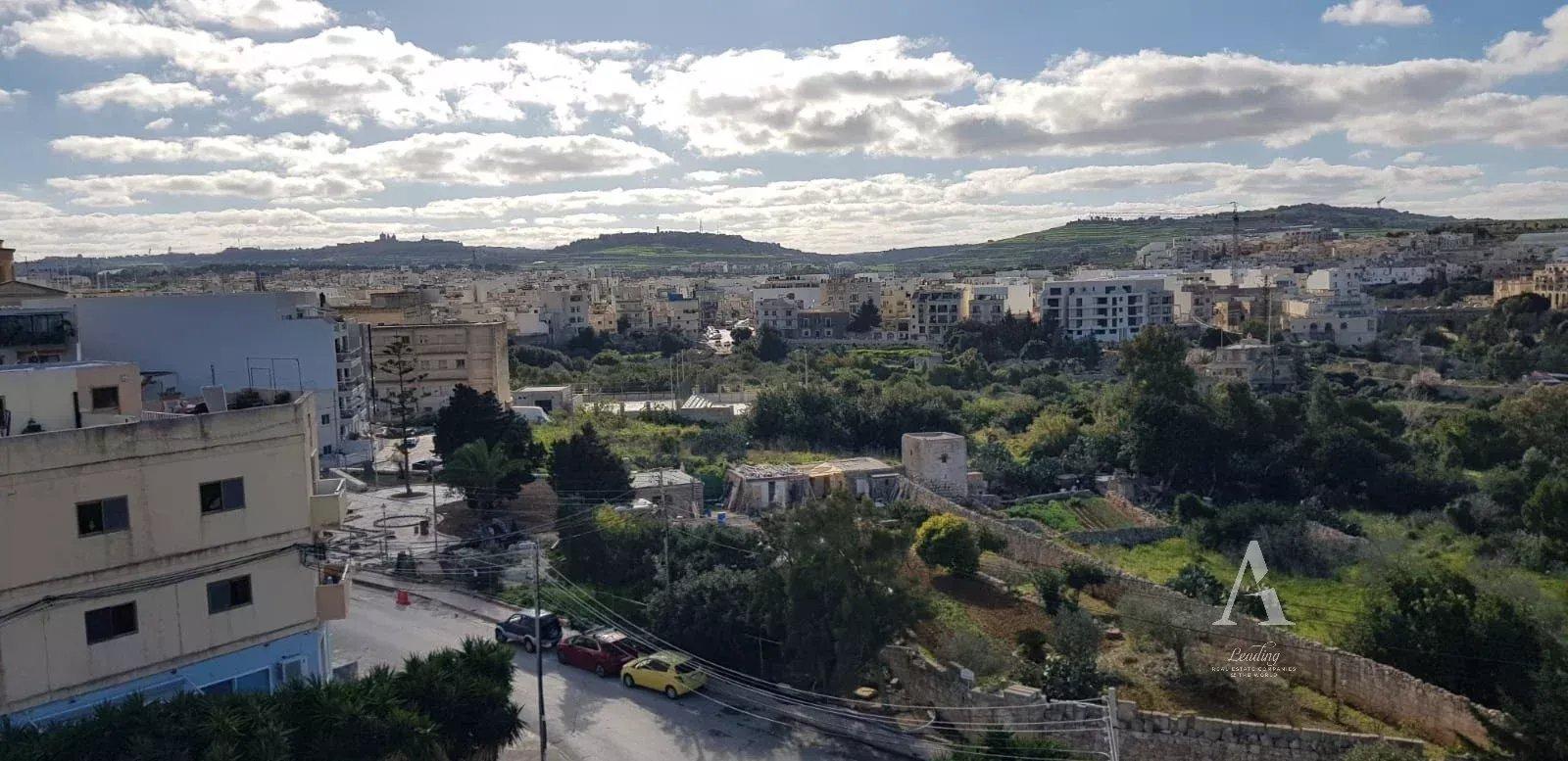 3-Bedroom Penthouse in Mosta — photograph 4