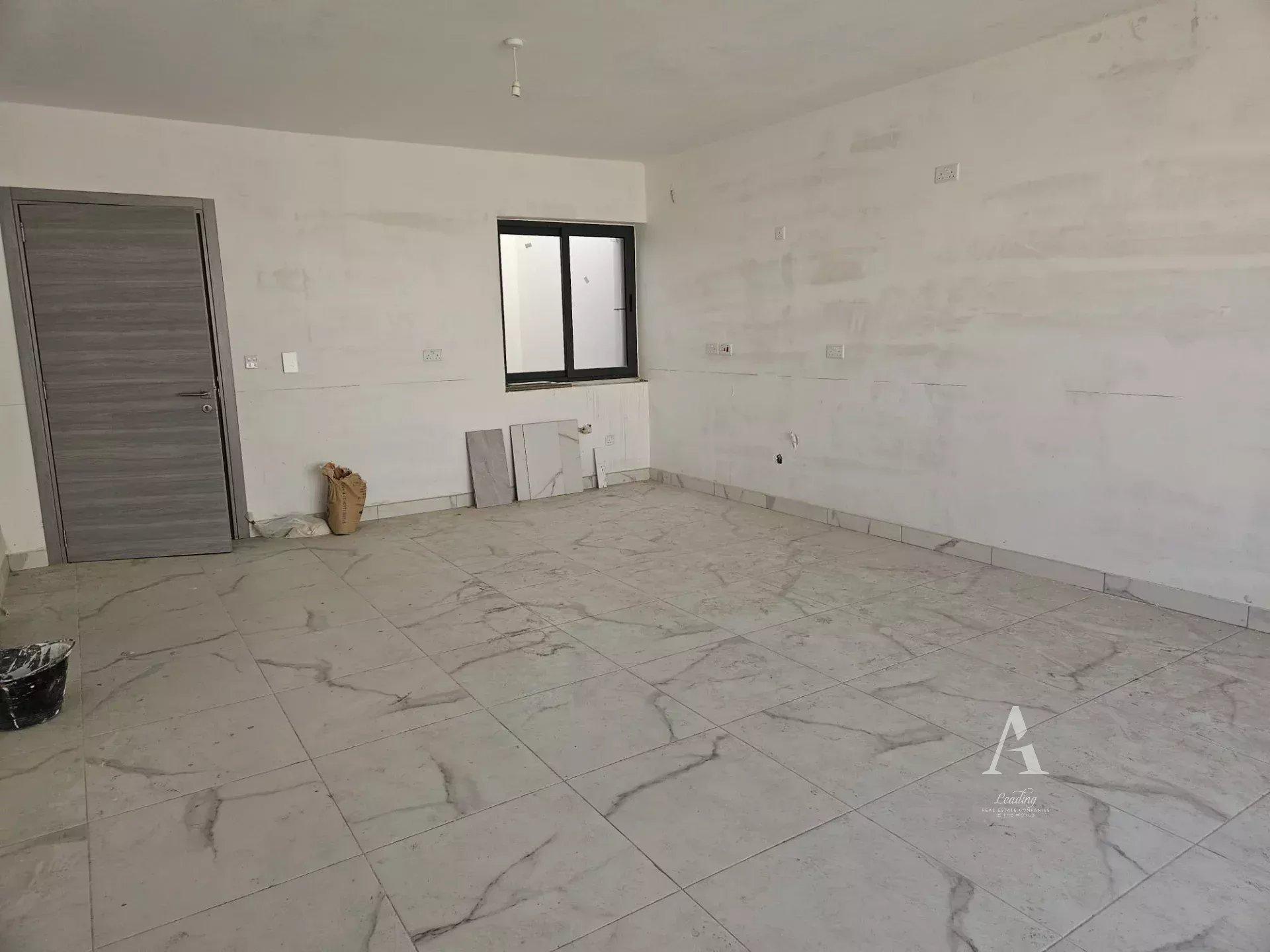 1-Bedroom Penthouse in Msida — photograph 5