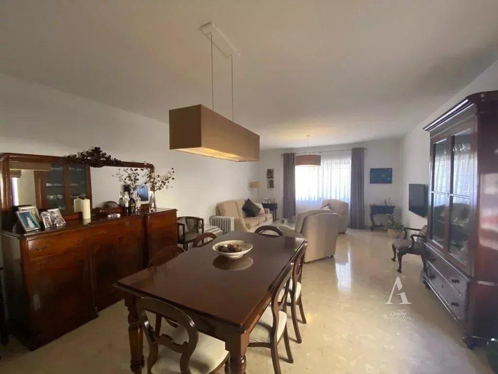 3-Bedroom Villa in Swieqi — photograph 2