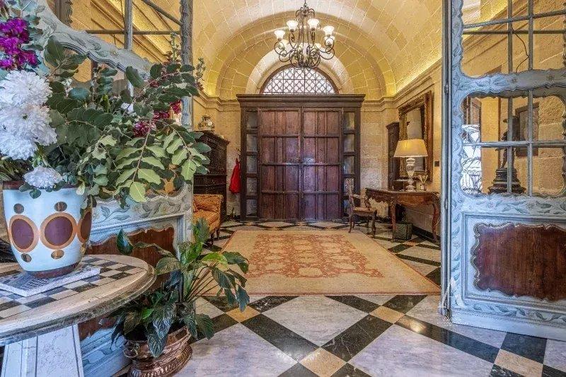 3-Bedroom Townhouse in Mdina — photograph 4