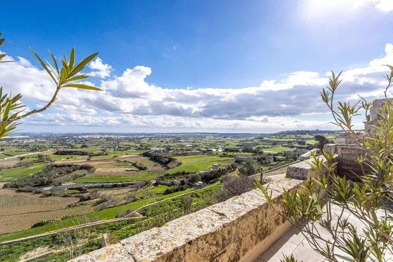 3-Bedroom Townhouse in Mdina — photograph 5