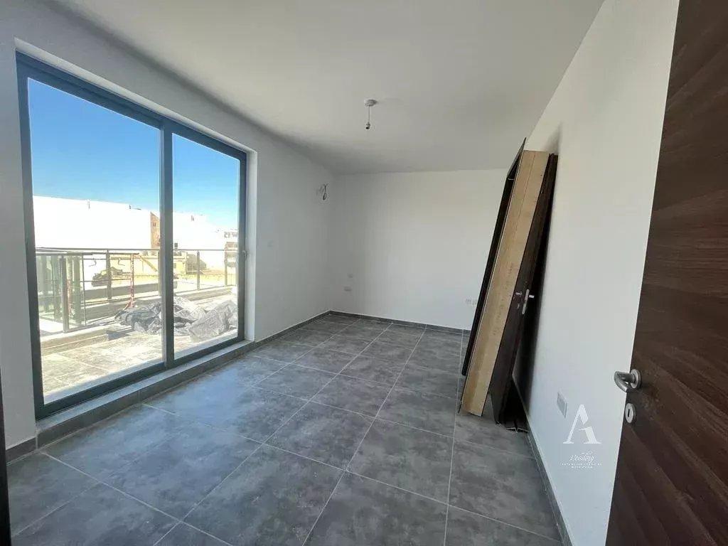 Sea-View Apartment in San Pawl il-Bahar — photograph 3