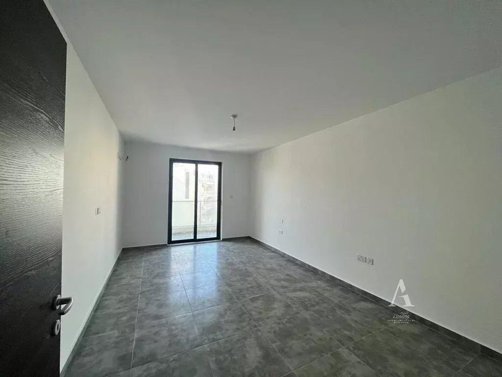 Sea-View Apartment in San Pawl il-Bahar — photograph 4
