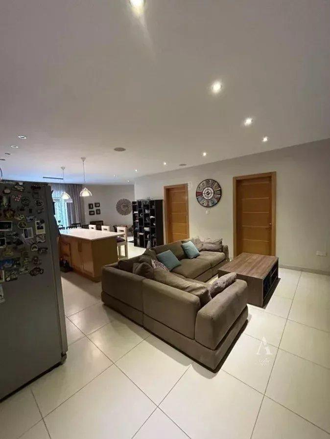 3-Bedroom Penthouse in Zabbar — photograph 4