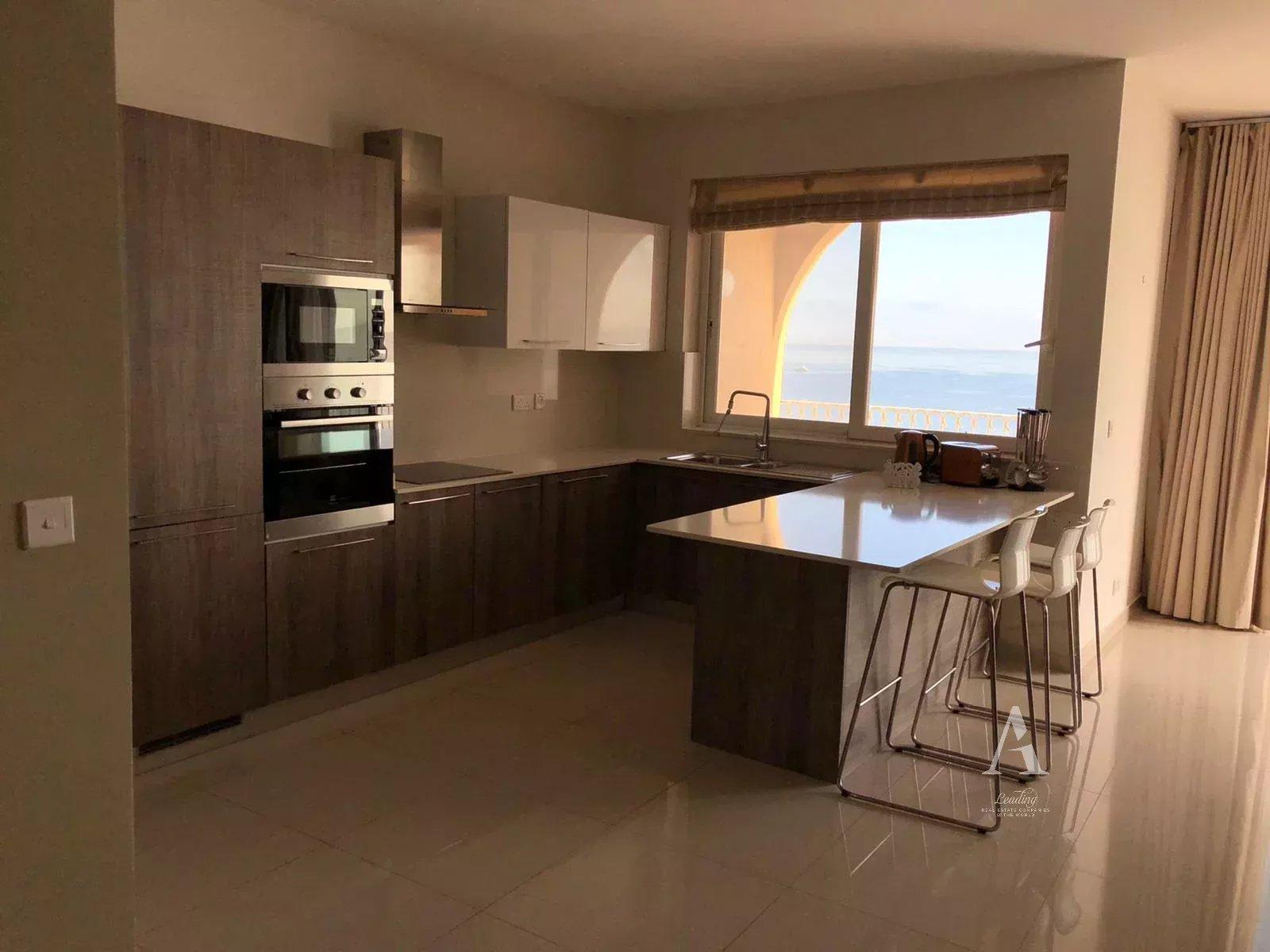 3-Bedroom Apartment in Sliema — photograph 4
