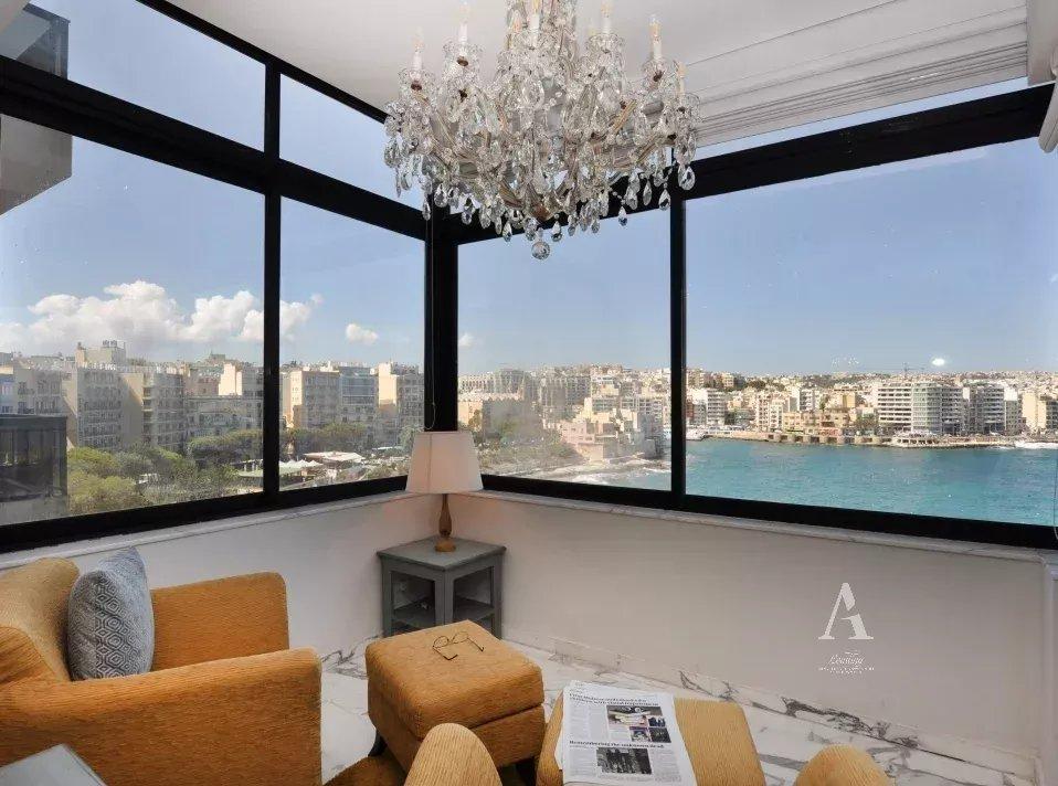 4-Bedroom Apartment in Sliema — photograph 2