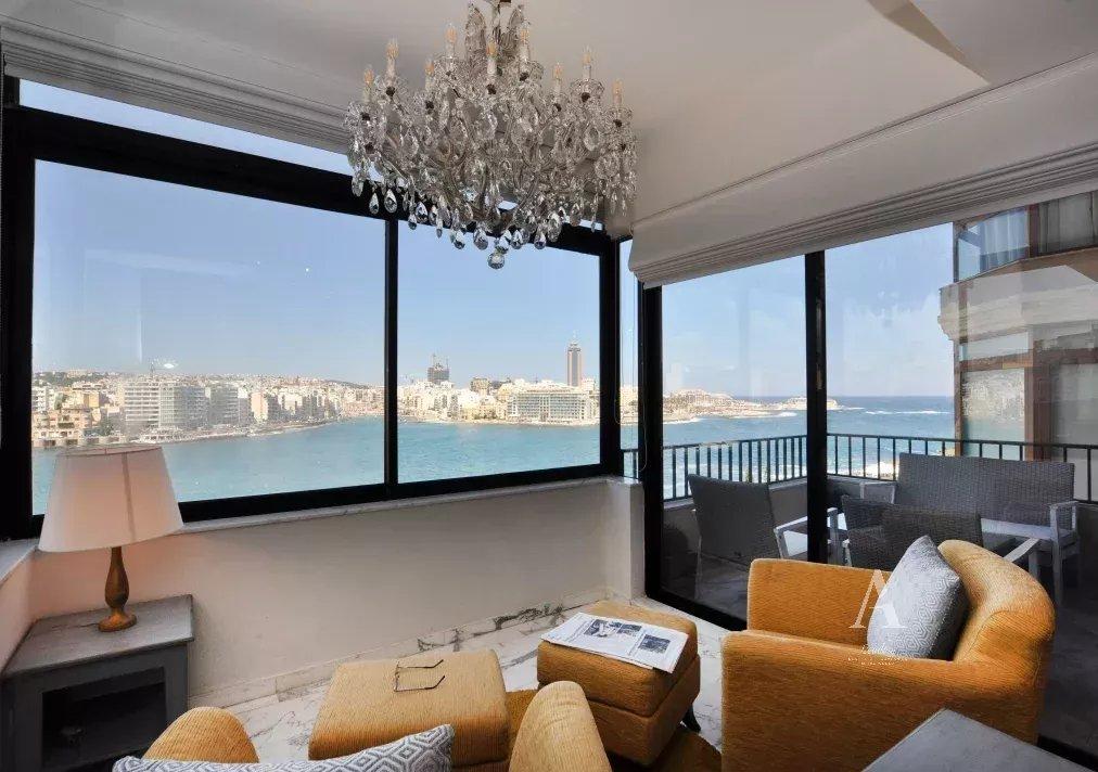 4-Bedroom Apartment in Sliema — photograph 3