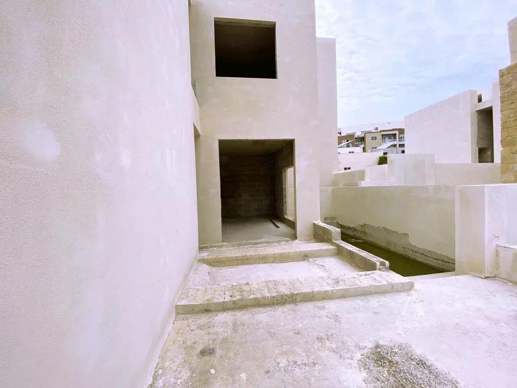 3-Bedroom Villa in San Ġwann — photograph 2