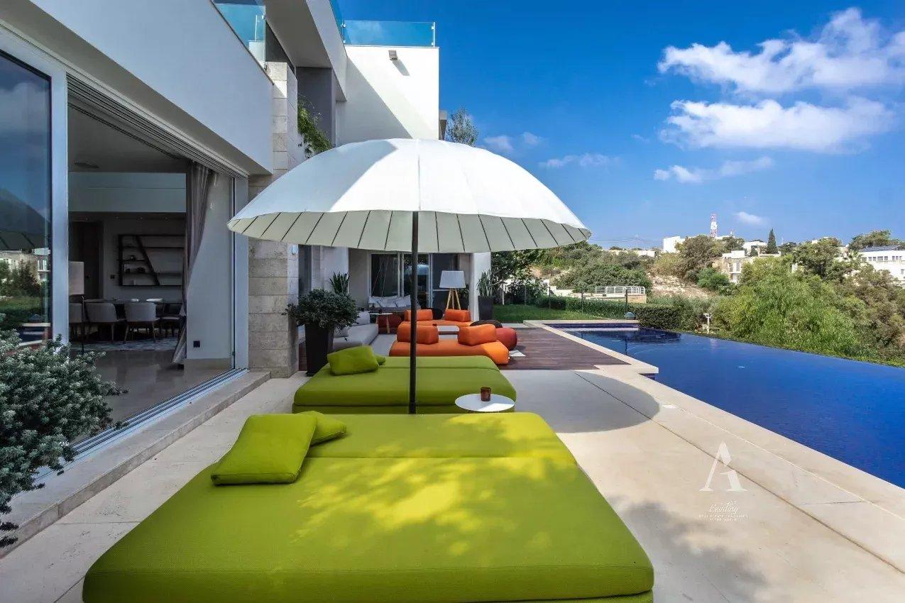 7-Bedroom Villa in Madliena, Swieqi — photograph 3