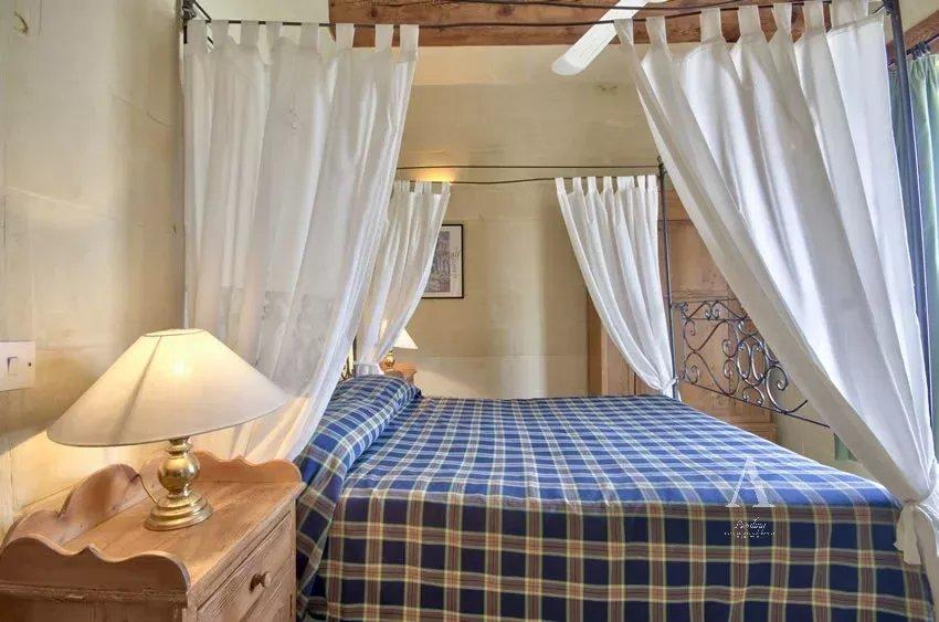 3-Bedroom House in Santa Lucija — photograph 4