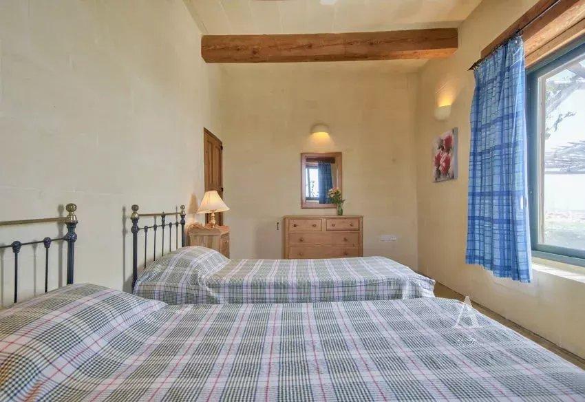 3-Bedroom House in Santa Lucija — photograph 5