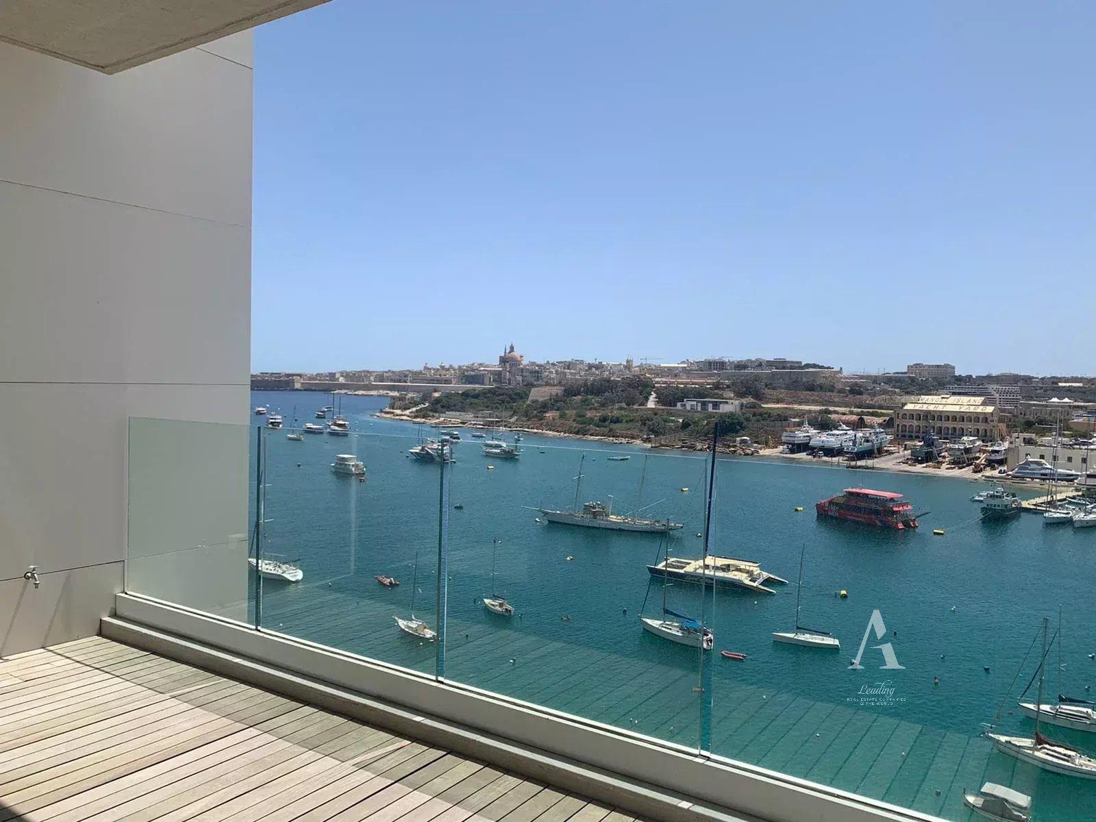 3-Bedroom Apartment in Sliema — photograph 5