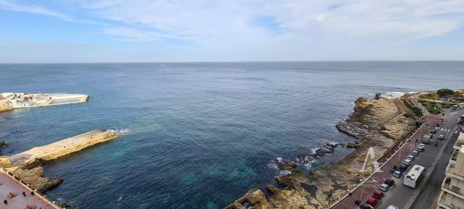 2-Bedroom Penthouse in Sliema — photograph 5