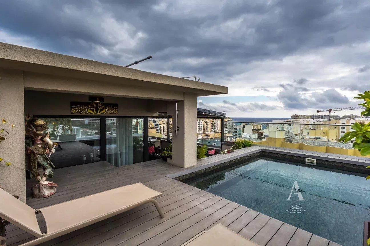 Penthouse with Pool in San Ġiljan — photograph 3