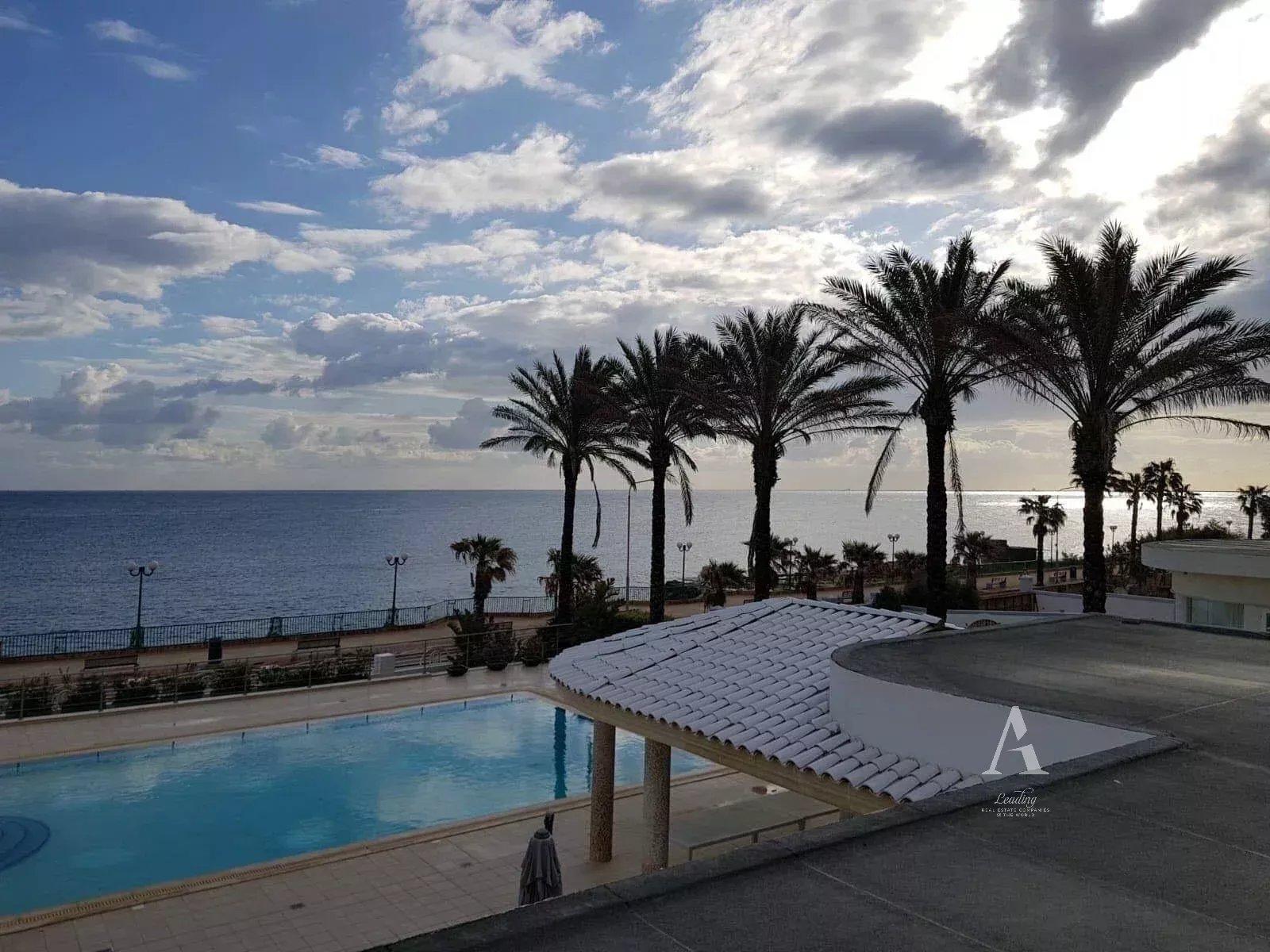 4-Bedroom Villa in Marsaskala — photograph 2
