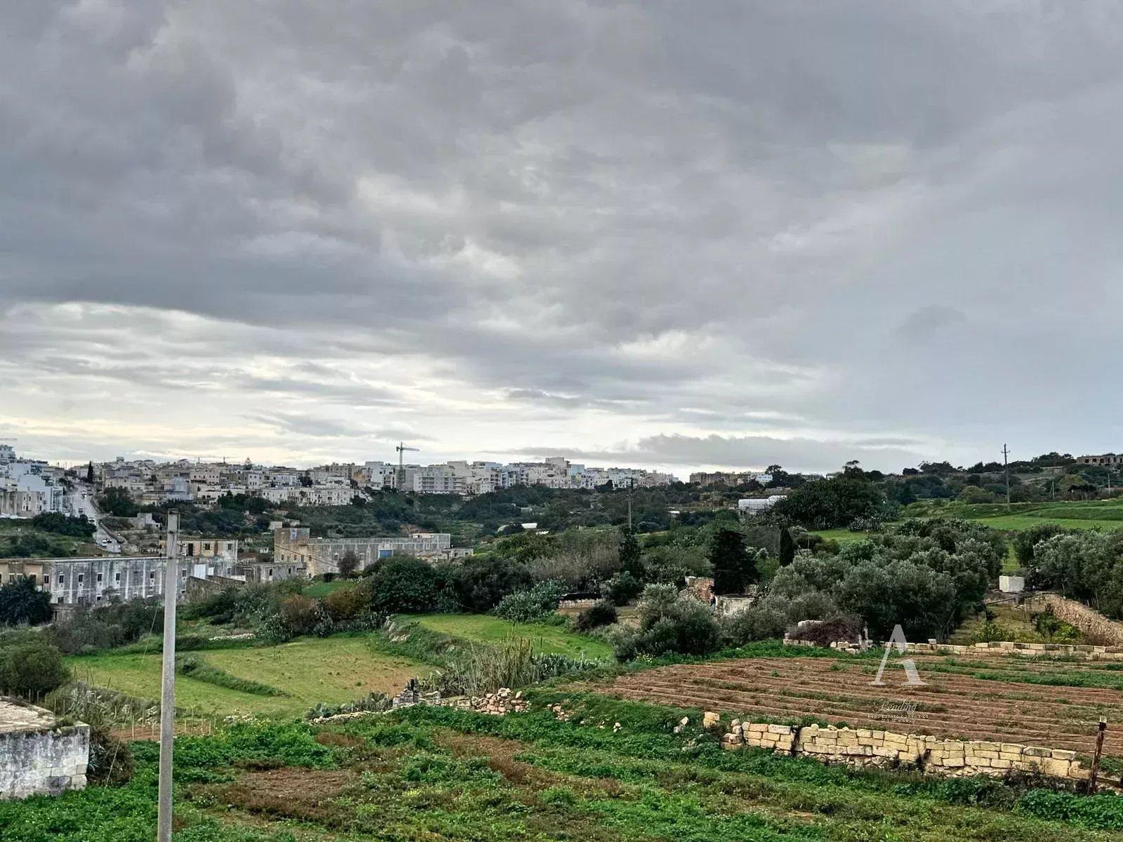 3-Bedroom Apartment in Swieqi — photograph 3