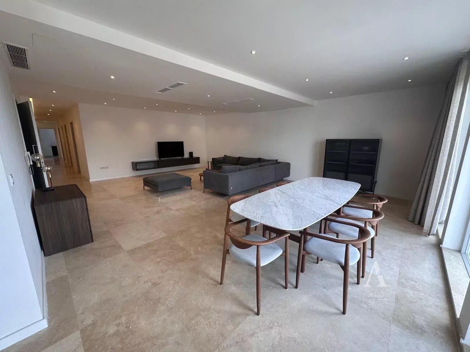 3-Bedroom Apartment in Swieqi — photograph 2