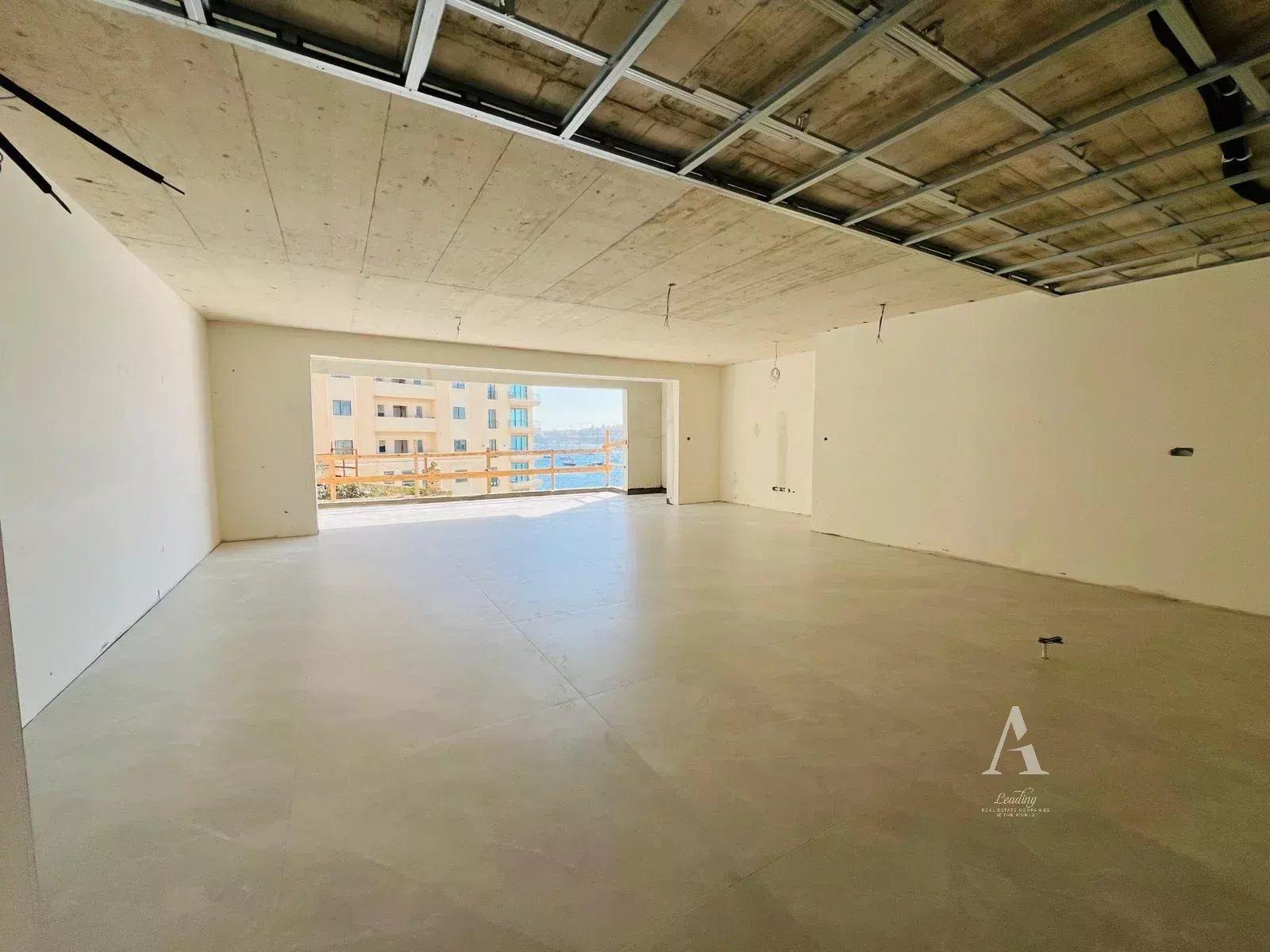 3-Bedroom Apartment in Sliema — photograph 4