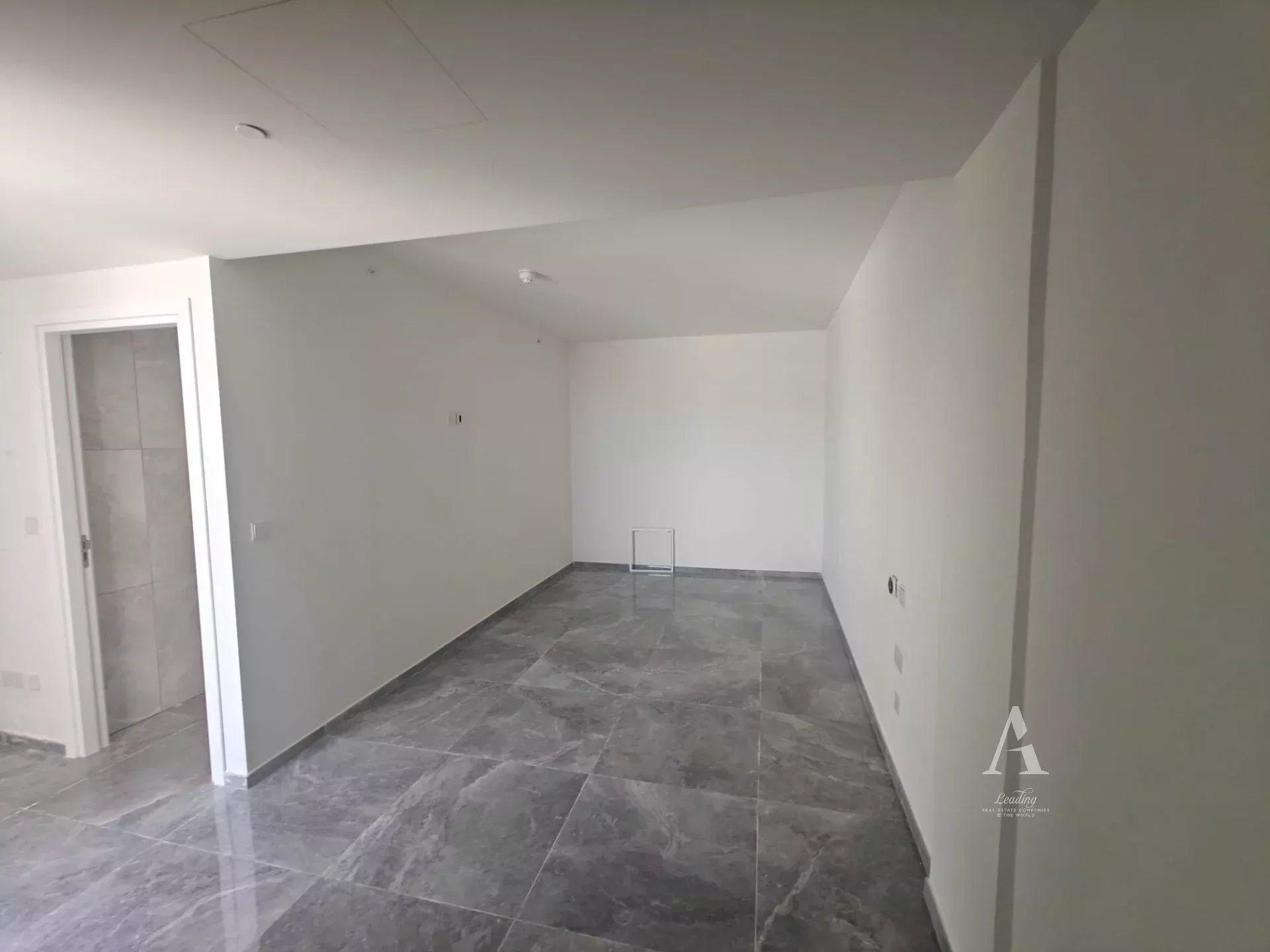 1-Bedroom Penthouse in San Ġiljan — photograph 5