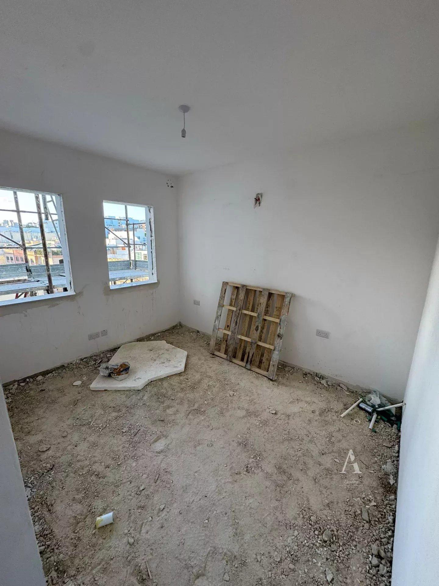 1-Bedroom Apartment in San Ġiljan — photograph 4