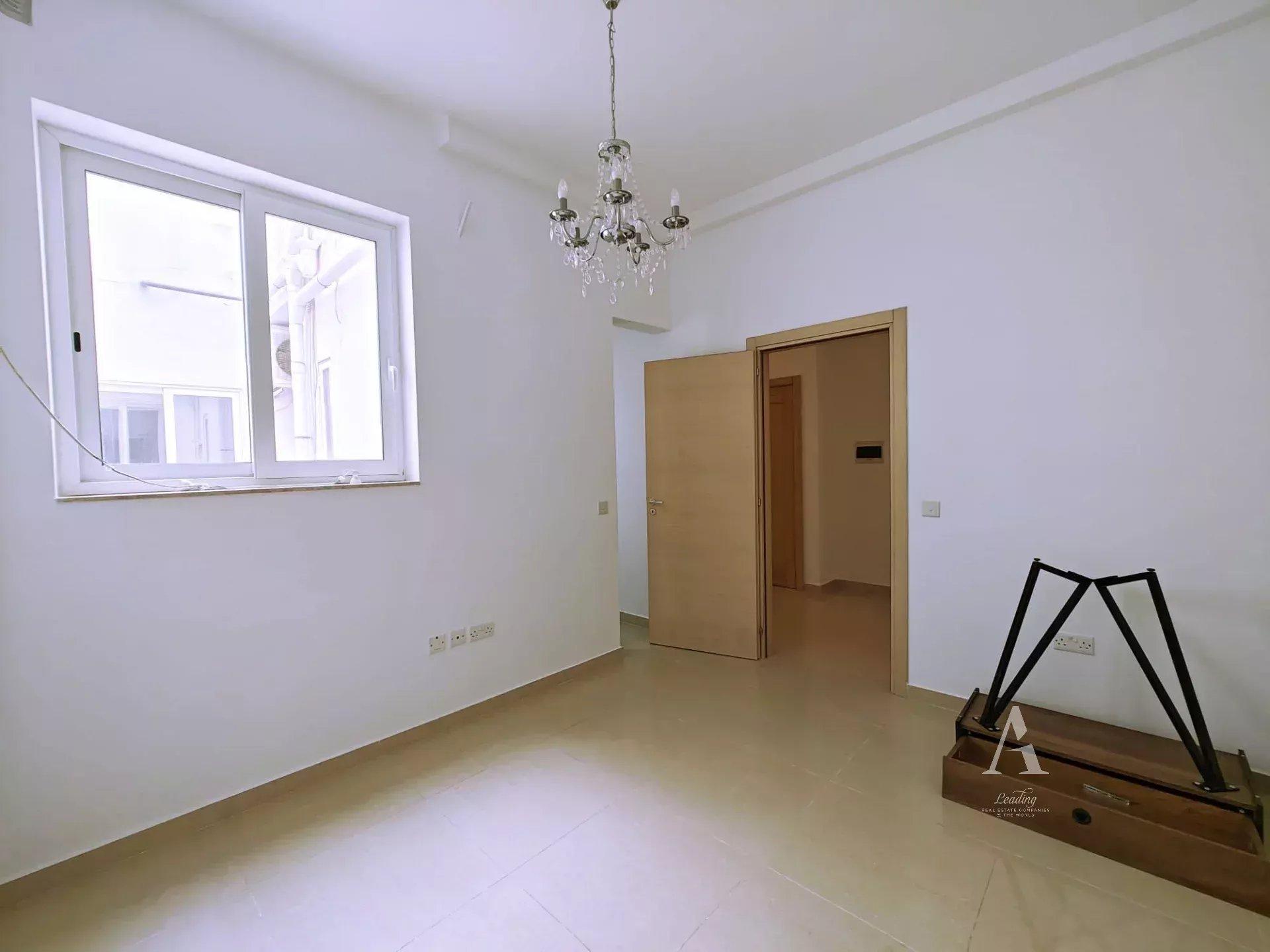 3-Bedroom Apartment in Sliema — photograph 5