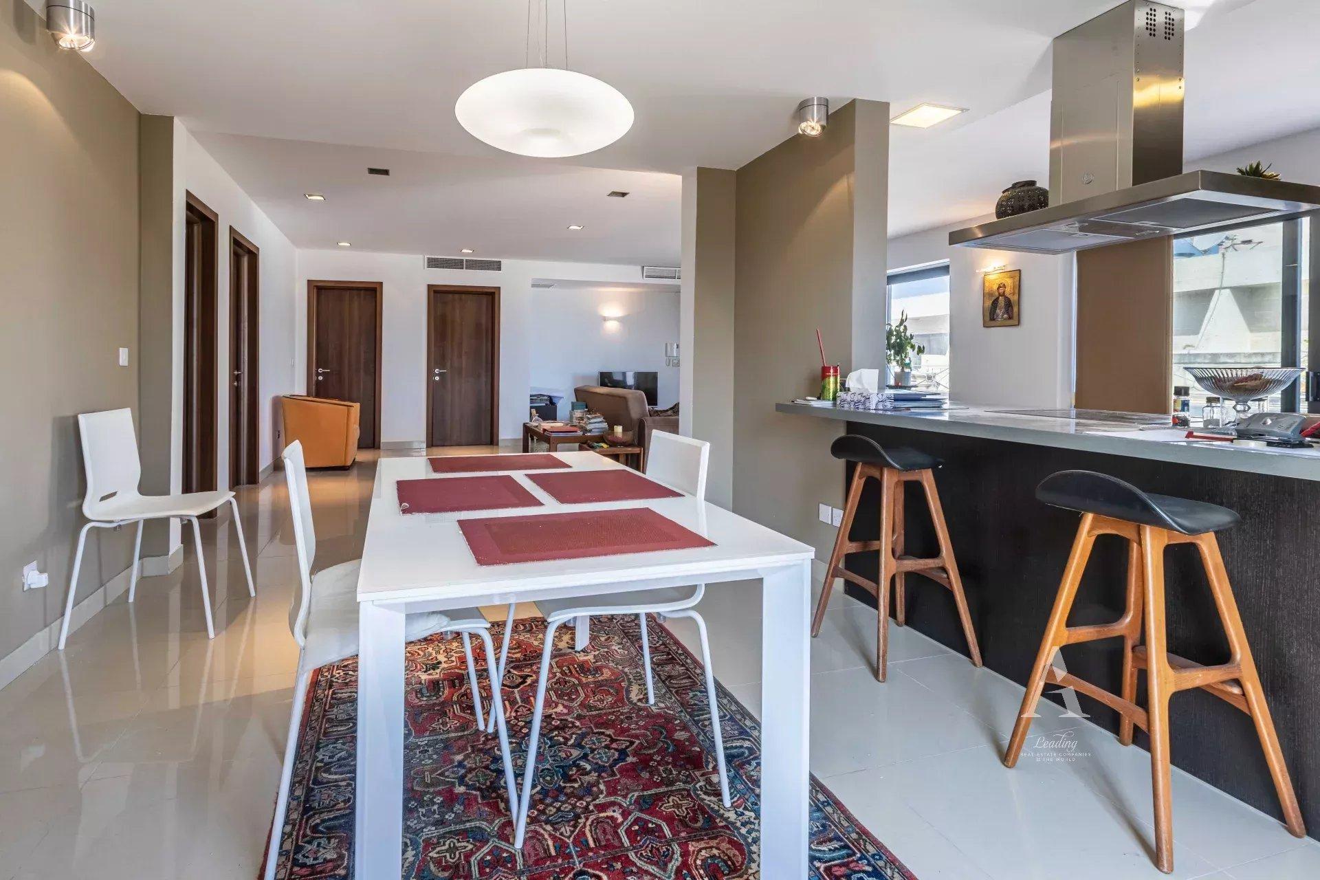 2-Bedroom Penthouse in Sliema — photograph 4