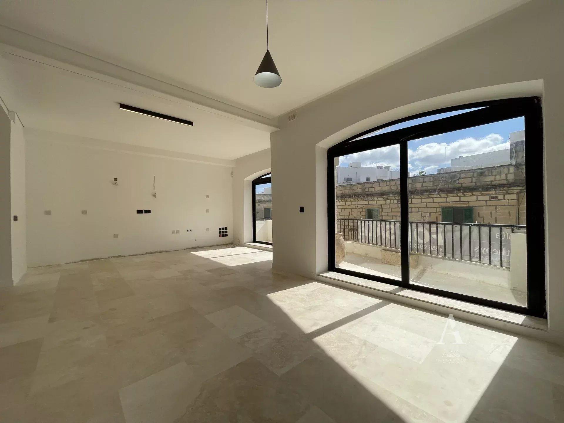 3-Bedroom Apartment in Sliema — photograph 2