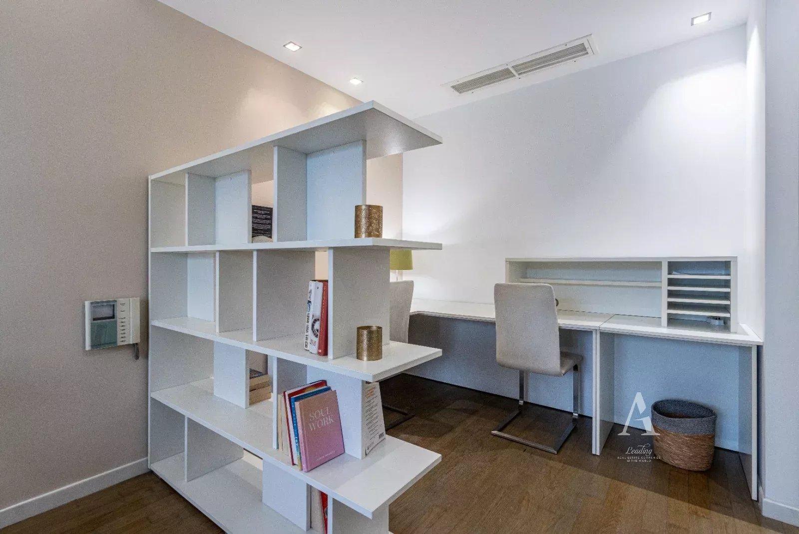 Spacious Freehold Apartment in Sliema — photograph 5