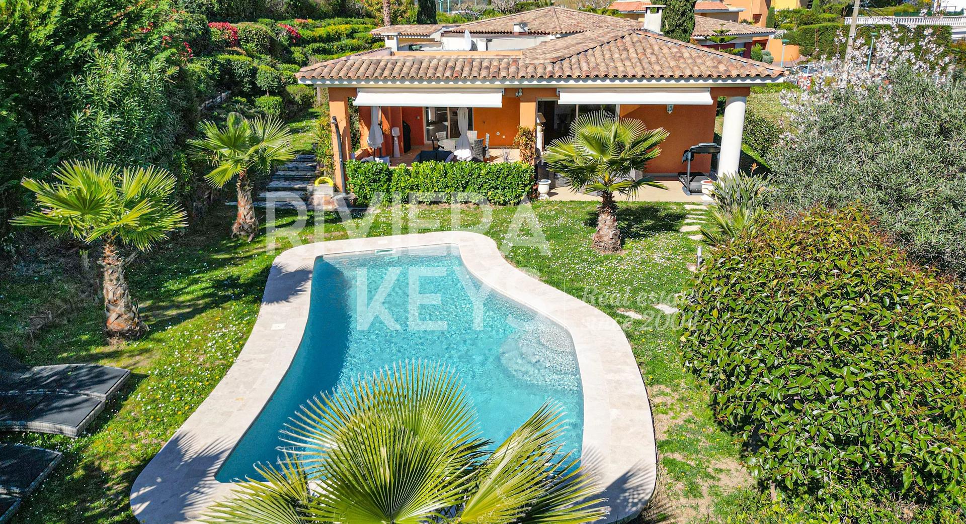 Near-Single-Level Villa near Cannes — photograph 3