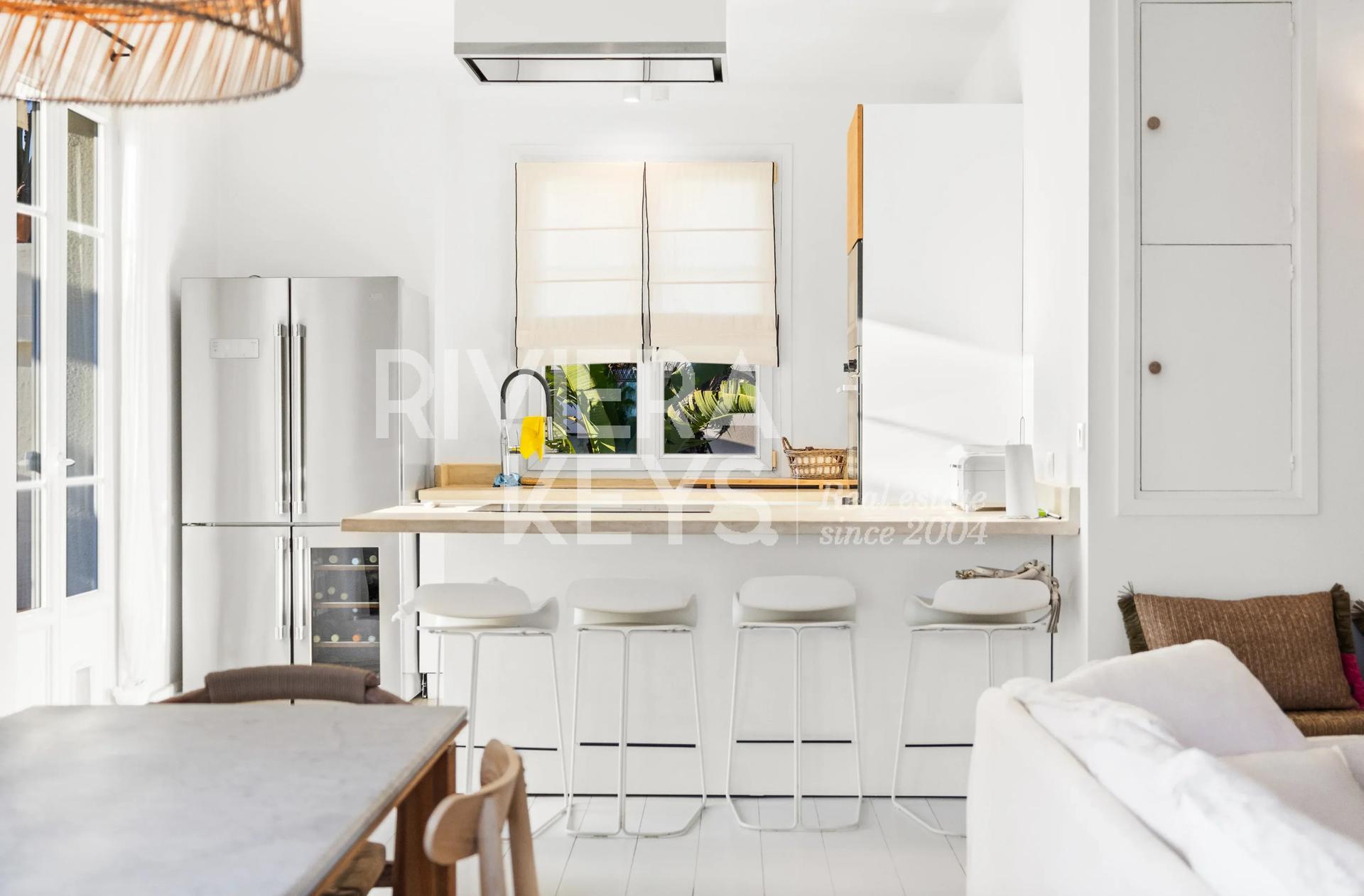 Top-Floor Apartment in Cannes — photograph 5