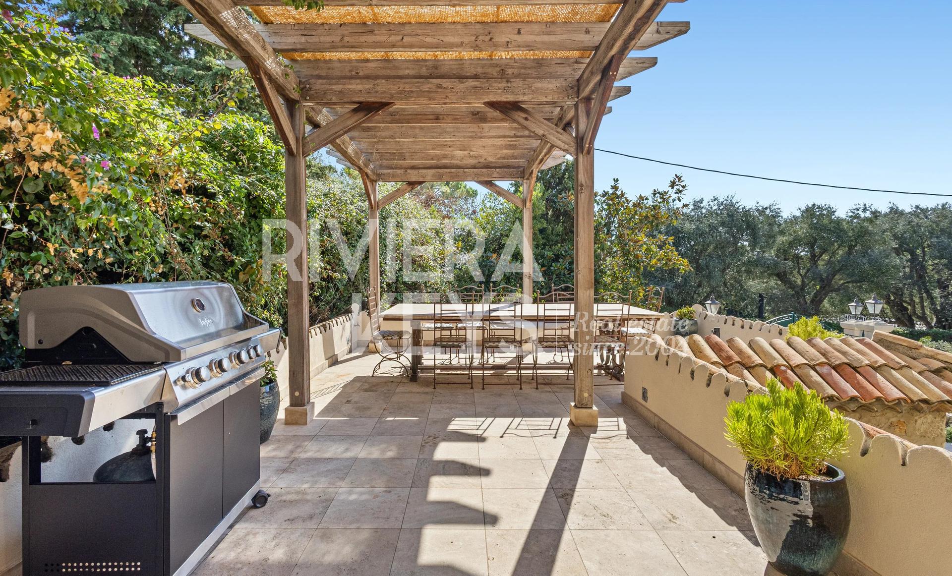 6-Bedroom Villa in Antibes — photograph 4