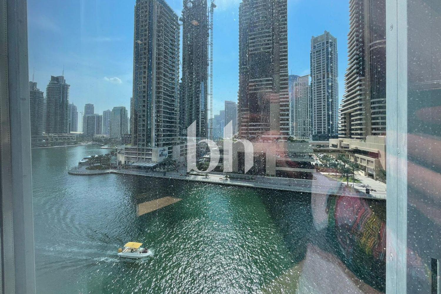 Cayan Tower — photograph 3