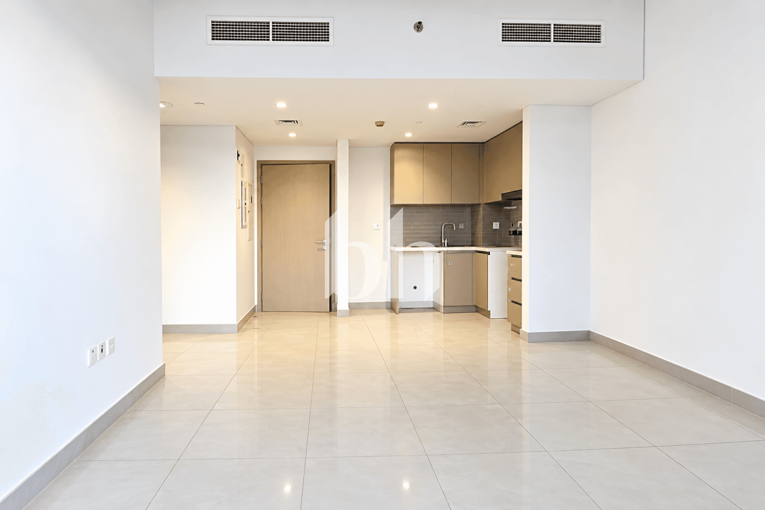 Cyan Beach Residence — photograph 3