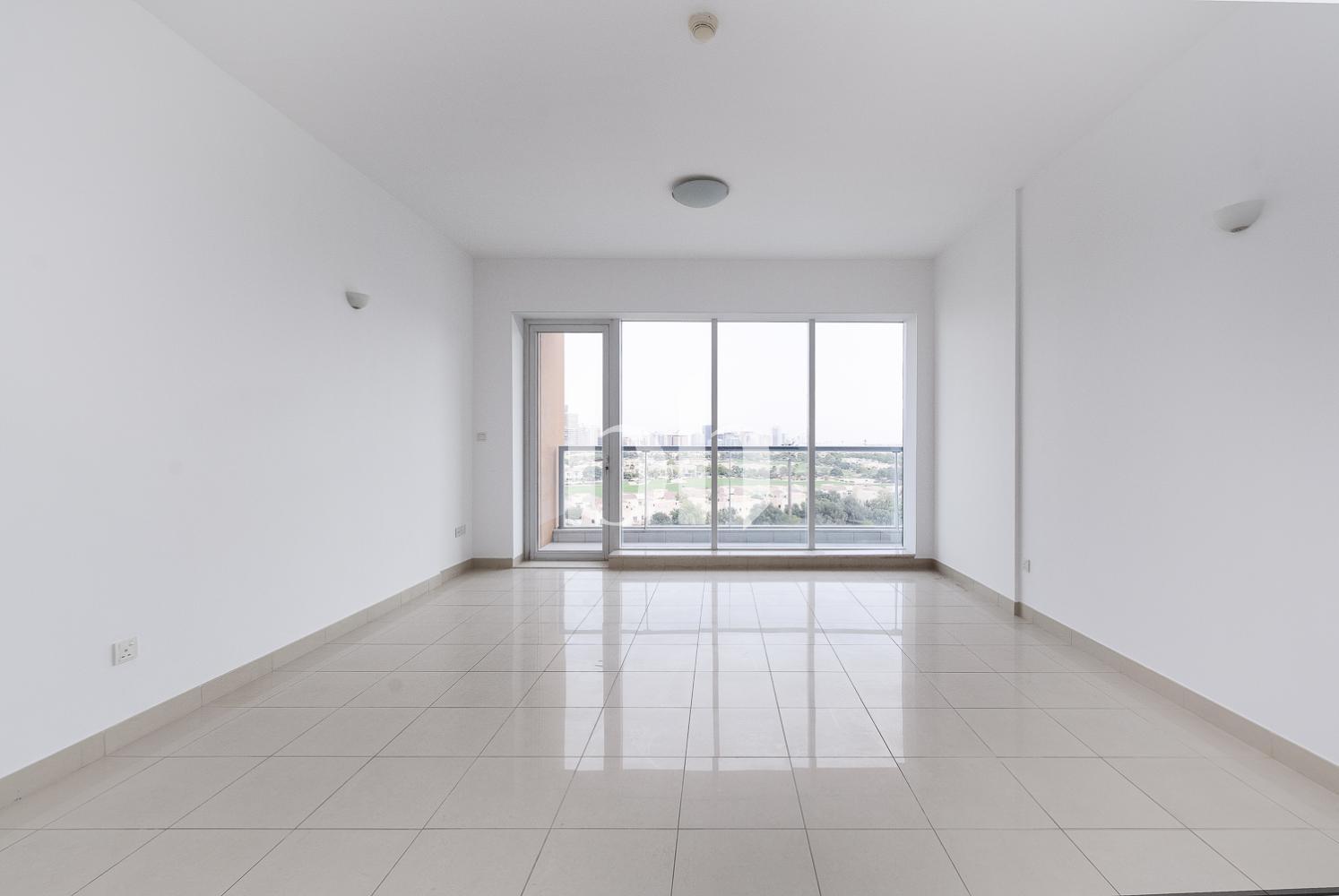 Golf Tower — photograph 1