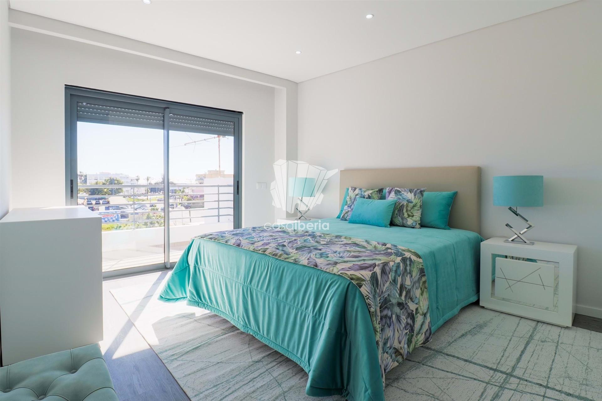 3-Bedroom Apartment in Quelfes, Olhão — photograph 4