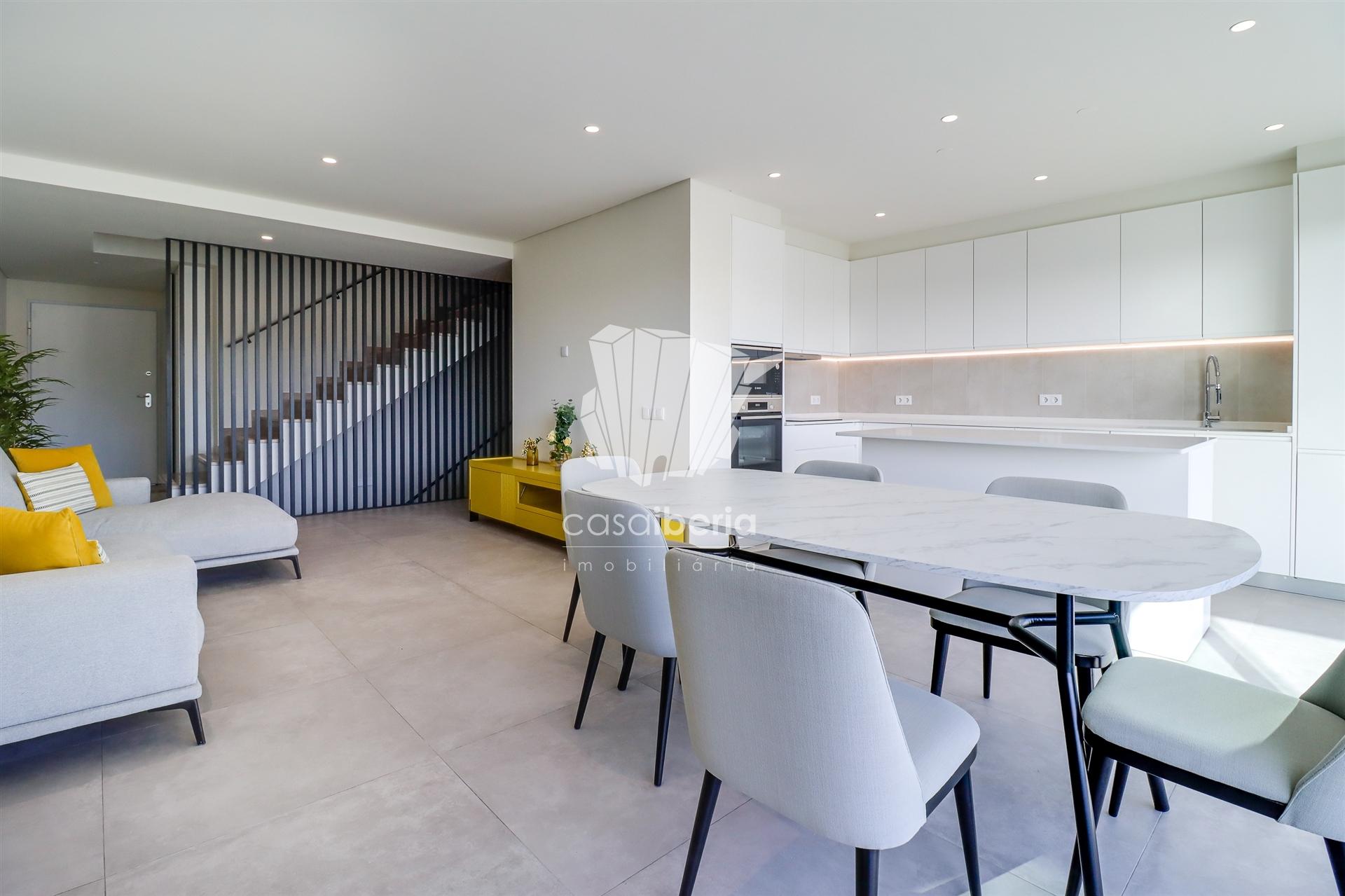 Modern Family Villa in Faro — photograph 2
