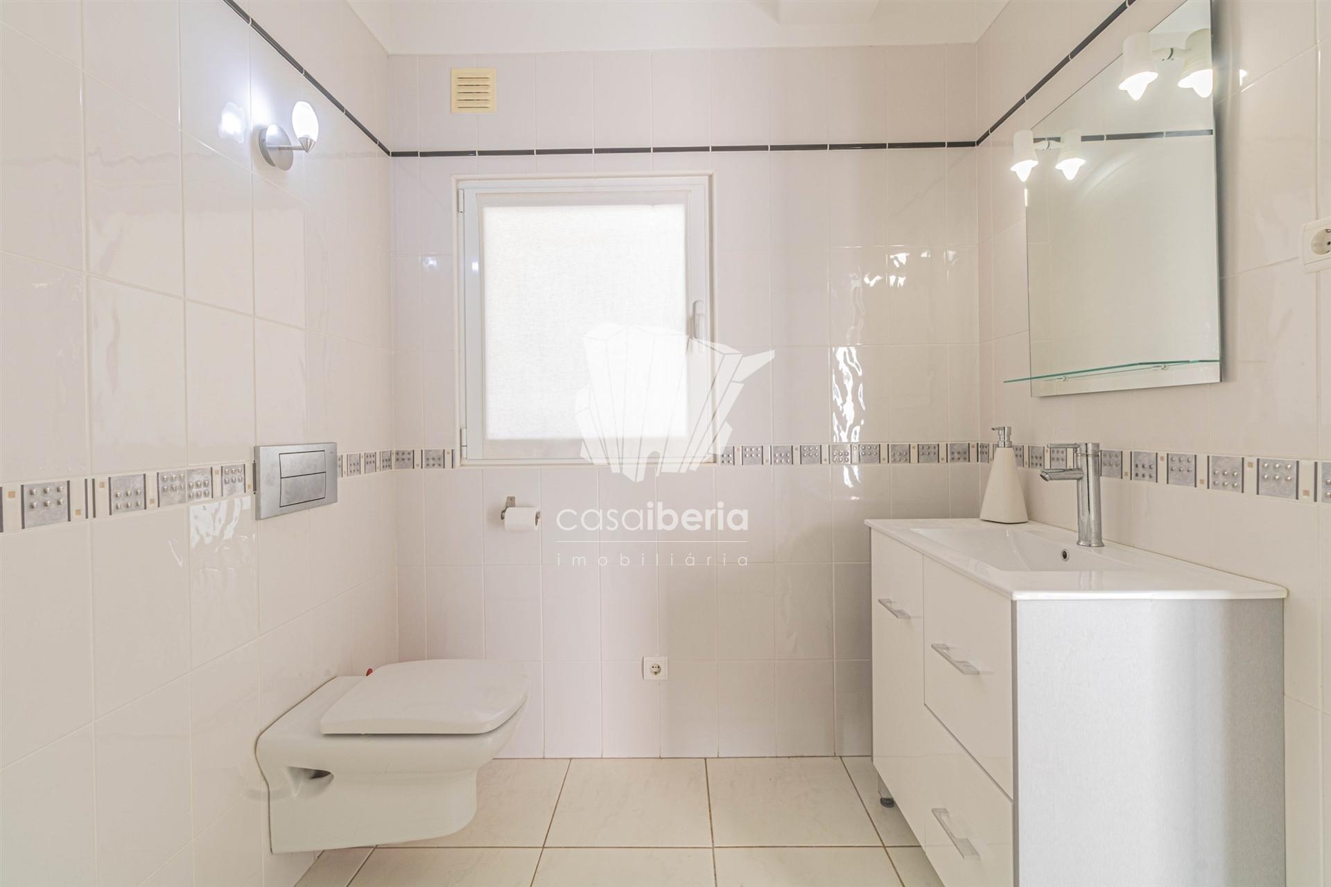 Renovated Villa in Lagos — photograph 5