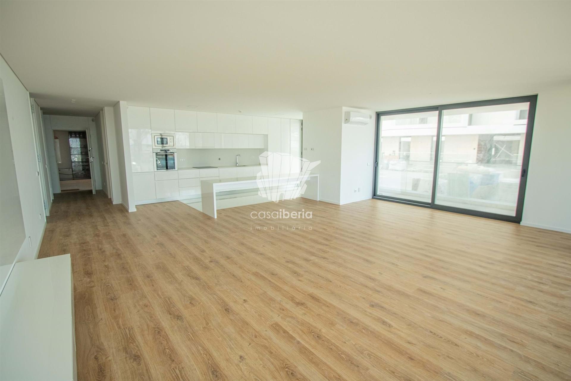 2-Bedroom Apartment in Olhão — photograph 4