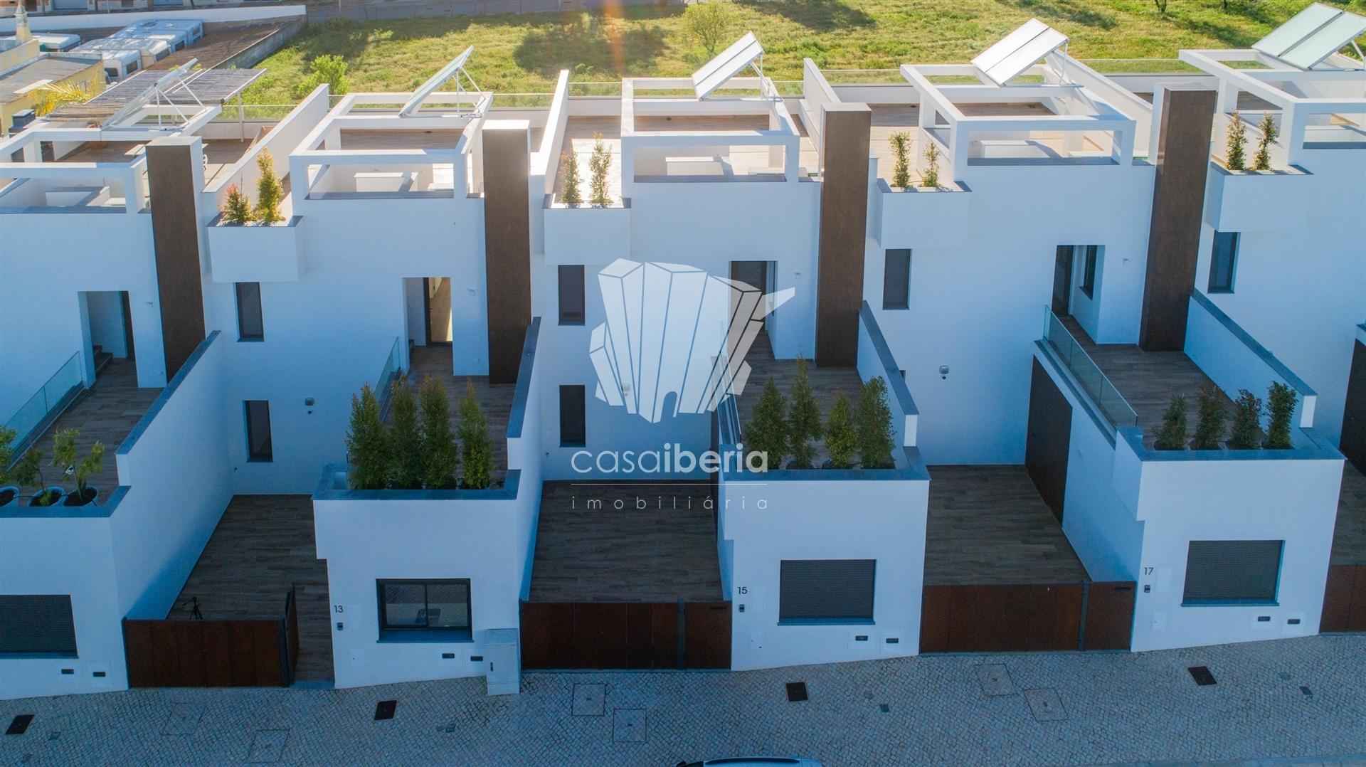 Modern Terraced Villa in Olhão — photograph 2