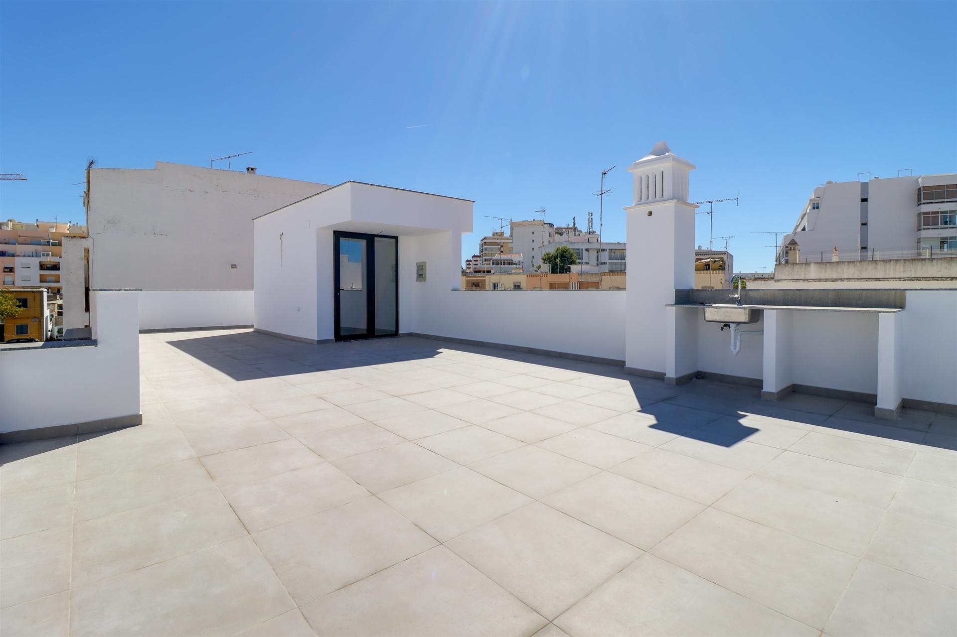 Modern House in Faro — photograph 3