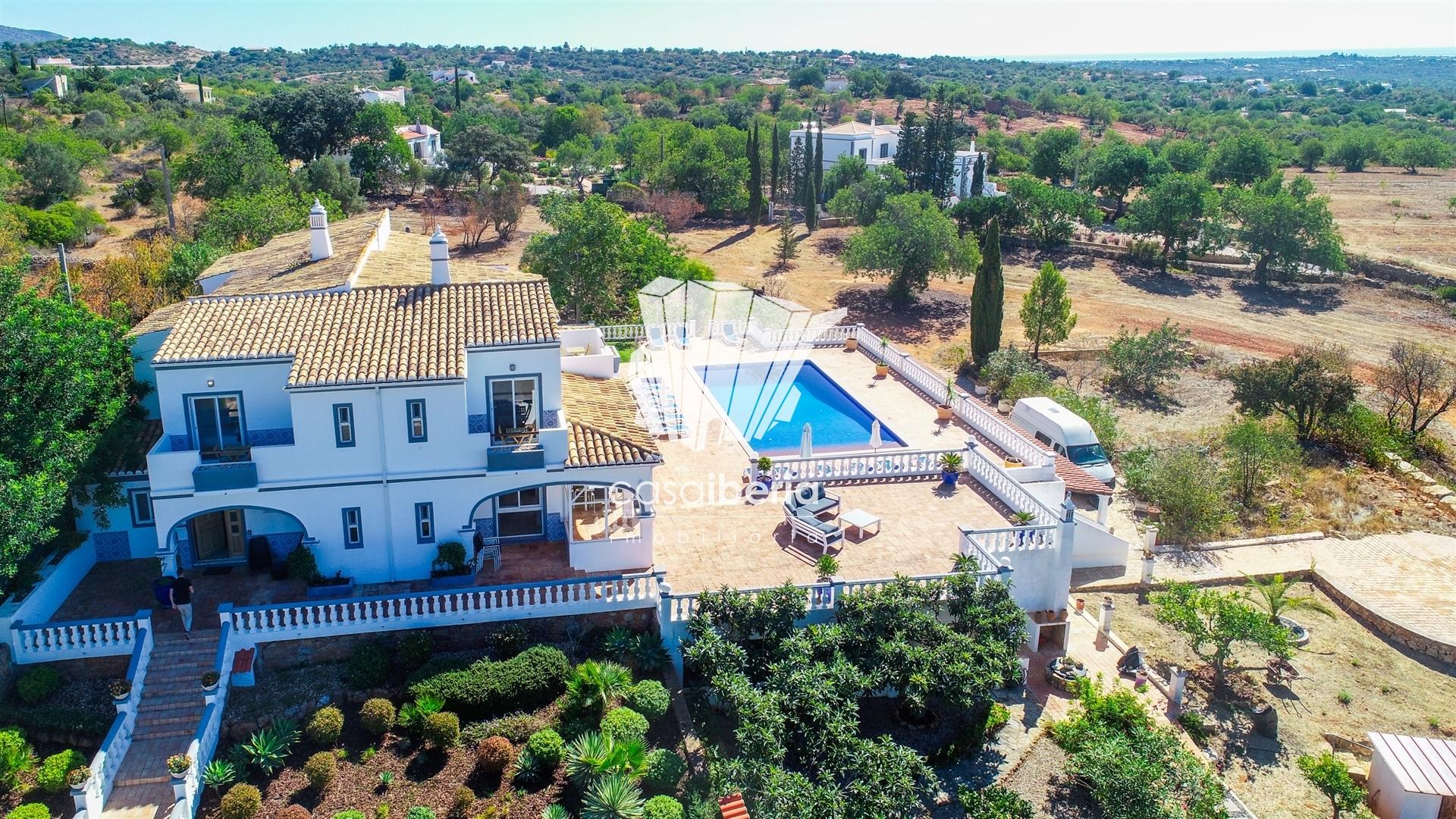 Country Villa in Faro — photograph 3