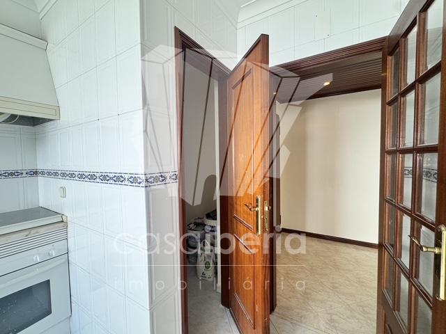 2-Bedroom Apartment in Algueirão, Sintra — photograph 5