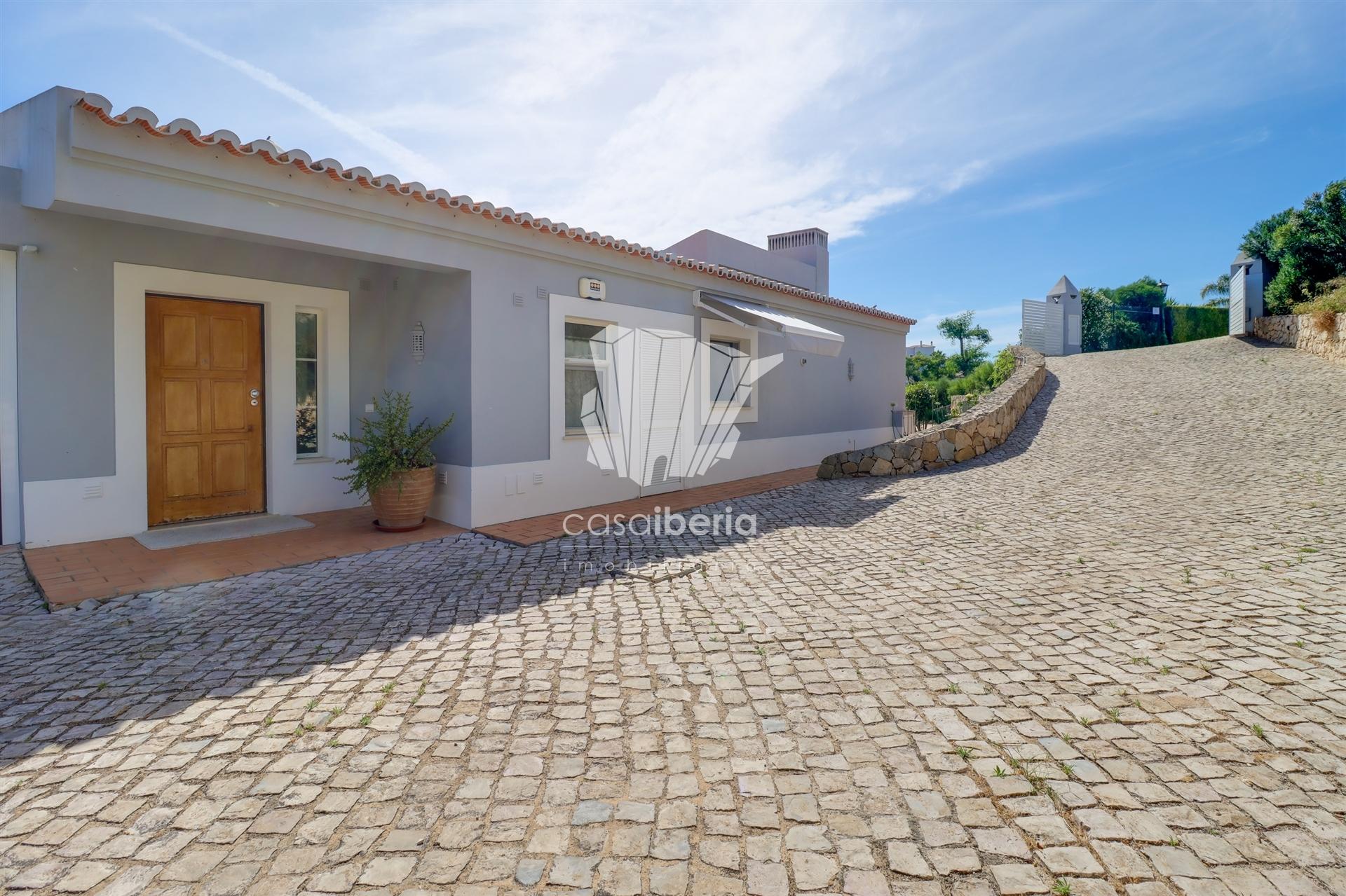 3-Bedroom House in Gramacho, Lagoa — photograph 4