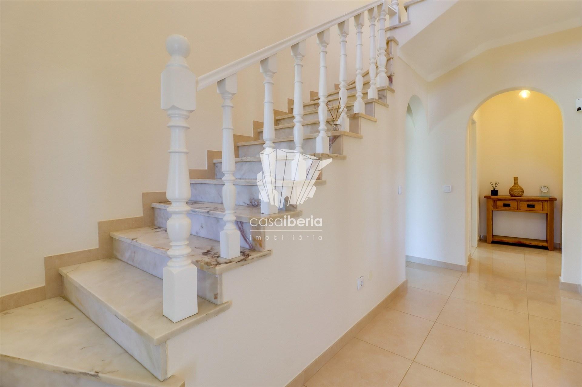 3-Bedroom House in Lagoa — photograph 5
