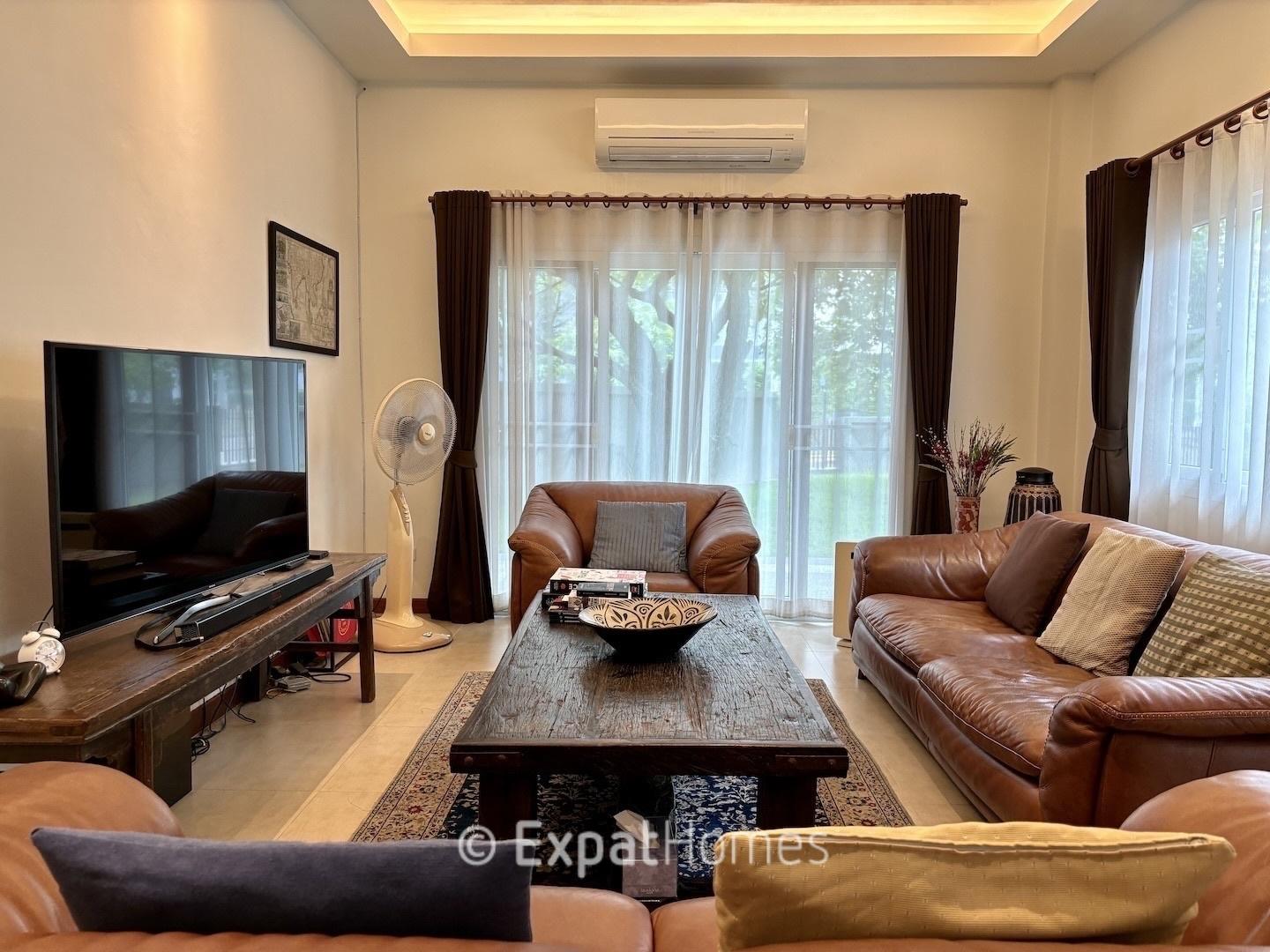 5-Bedroom House in Hang Dong — photograph 3