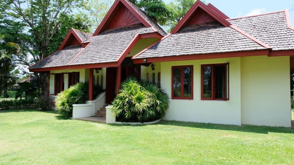 4-Bedroom House in Saraphi — photograph 4