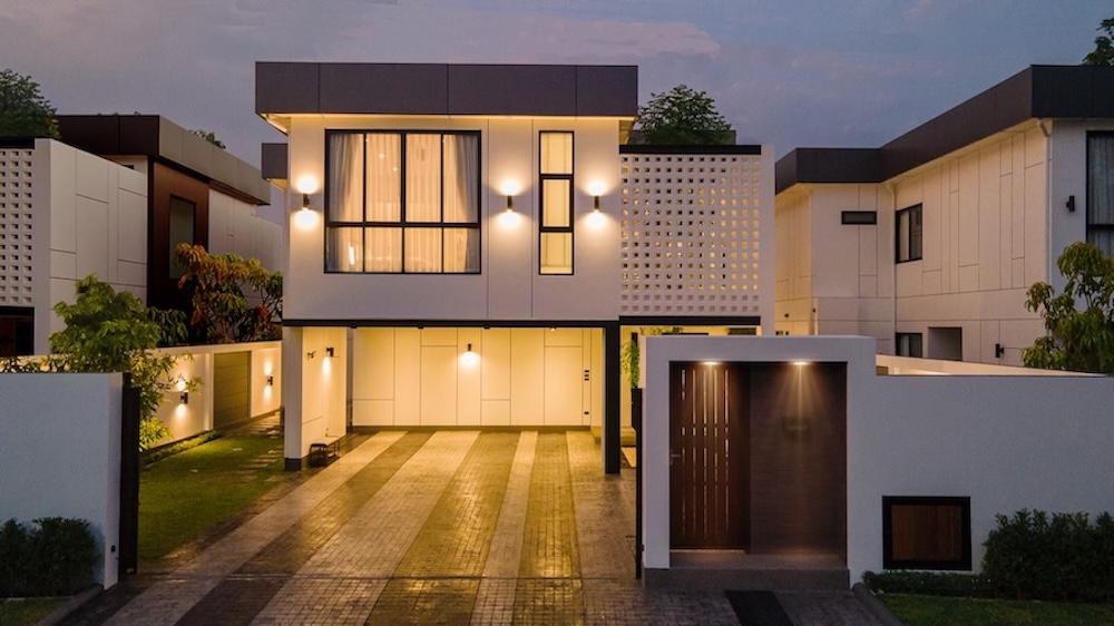 4-Bedroom House in Chiang Mai — photograph 1