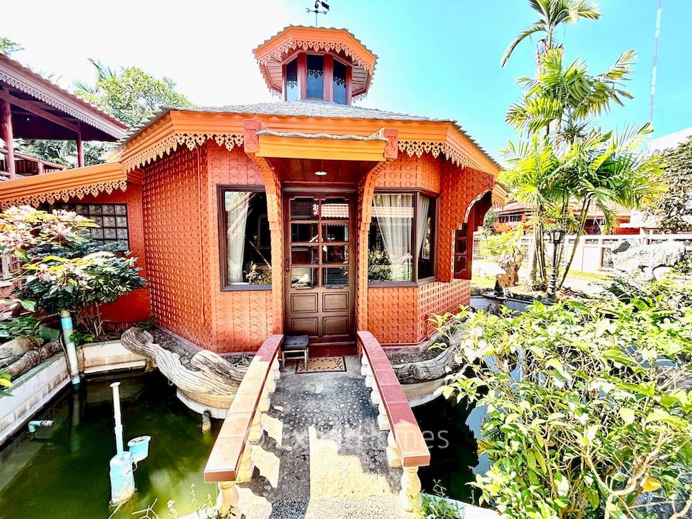 7-Bedroom House in Chiang Mai — photograph 3