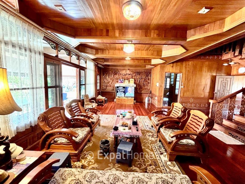 7-Bedroom House in Chiang Mai — photograph 4