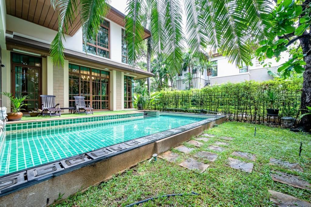 Baan Sansiri Sukhumvit 67 — photograph 2